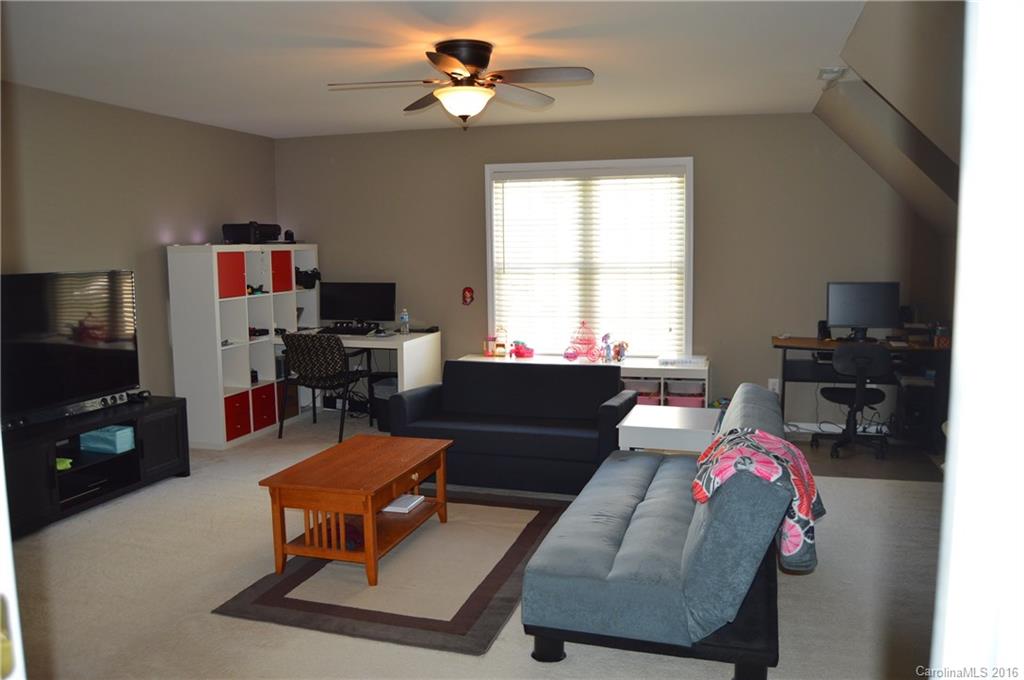 10936 Hellebore Road Charlotte, NC 28213 - Photo 16 of 24 Gallery Image 16