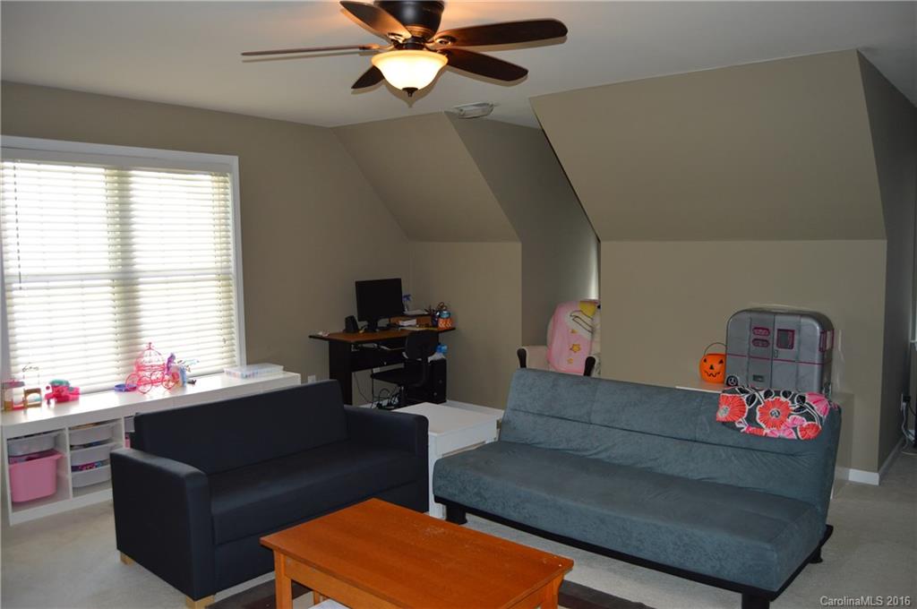 10936 Hellebore Road Charlotte, NC 28213 - Photo 17 of 24 Gallery Image 17