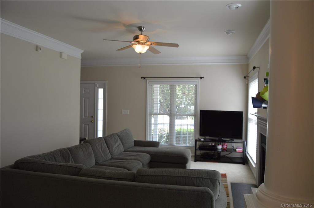 10936 Hellebore Road Charlotte, NC 28213 - Photo 6 of 24 Gallery Image 6