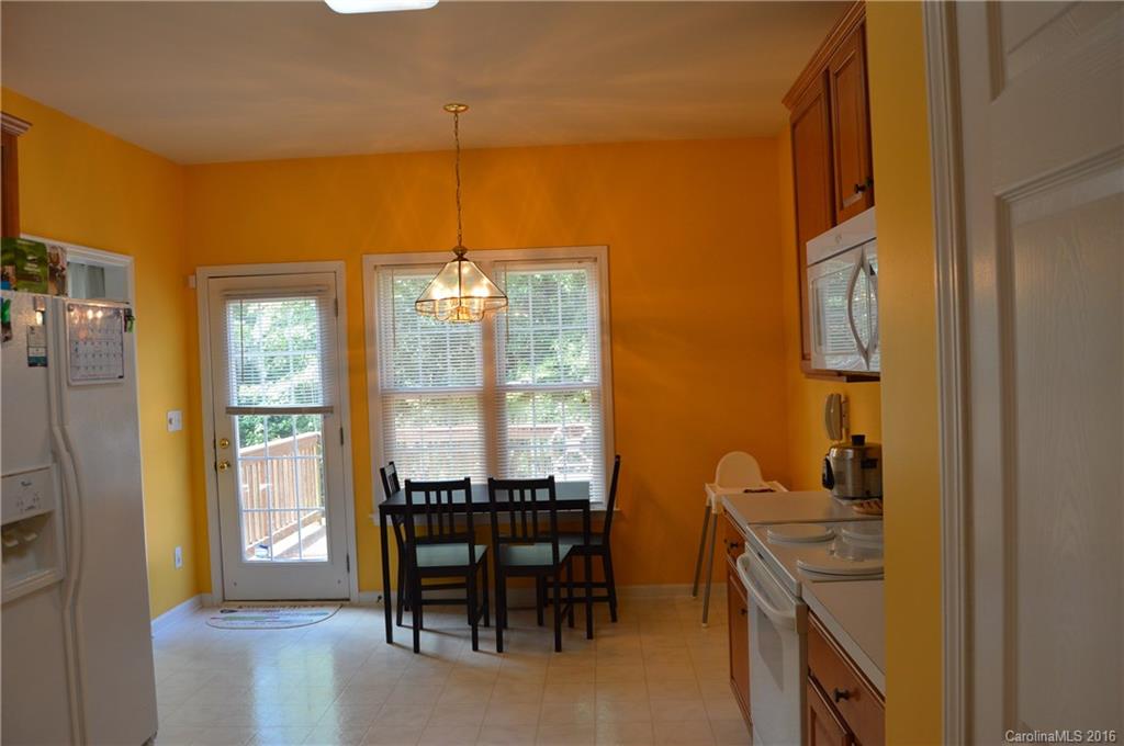 10936 Hellebore Road Charlotte, NC 28213 - Photo 9 of 24 Gallery Image 9