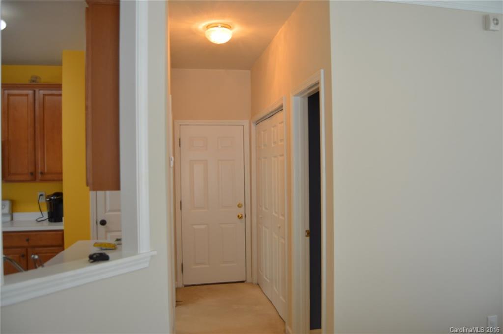 10936 Hellebore Road Charlotte, NC 28213 - Photo 10 of 24 Gallery Image 10
