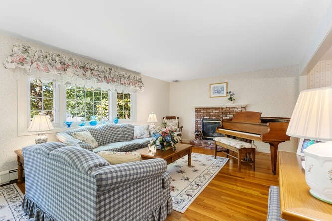 22 Marrett Road Burlington, MA 01803 - Photo 6 of 34