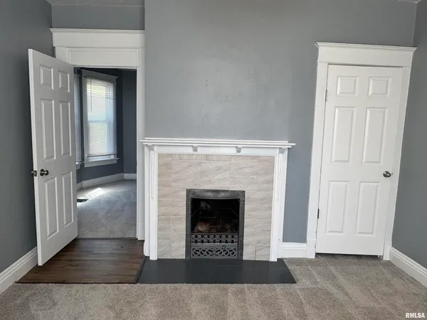 $1,600 | 1013 East 6th Street, Davenport, IA 52803