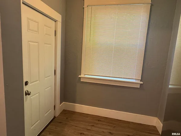 $1,600 | 1013 East 6th Street, Davenport, IA 52803