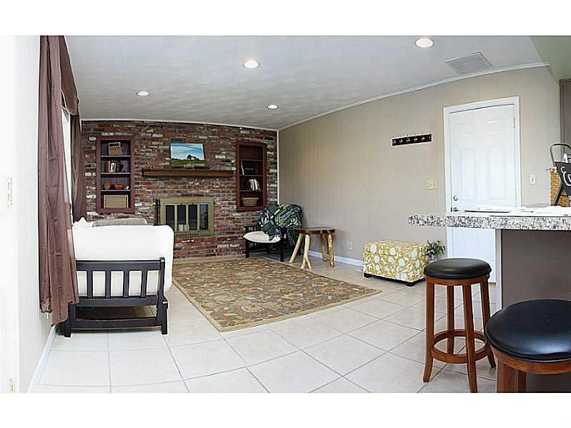 112 Harmony Road Carmel, IN 46032 - Photo 6 of 24 Gallery Image 6