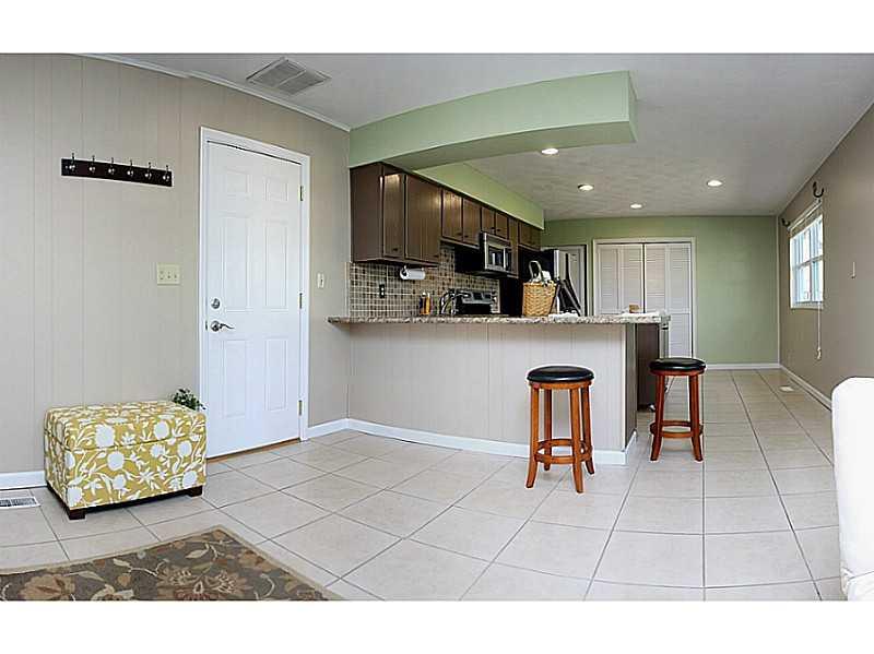 112 Harmony Road Carmel, IN 46032 - Photo 7 of 24 Gallery Image 7
