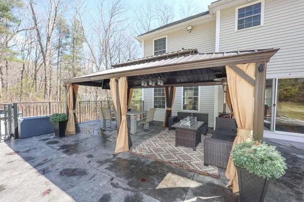 $1,150,000 | 43 Lampton Drive, Derry, NH 03038