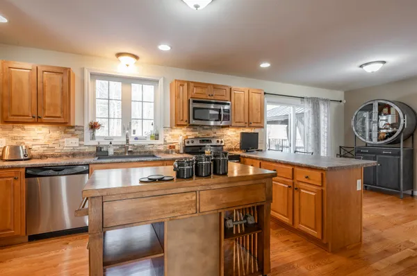 $1,150,000 | 43 Lampton Drive, Derry, NH 03038
