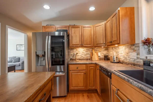 $1,150,000 | 43 Lampton Drive, Derry, NH 03038