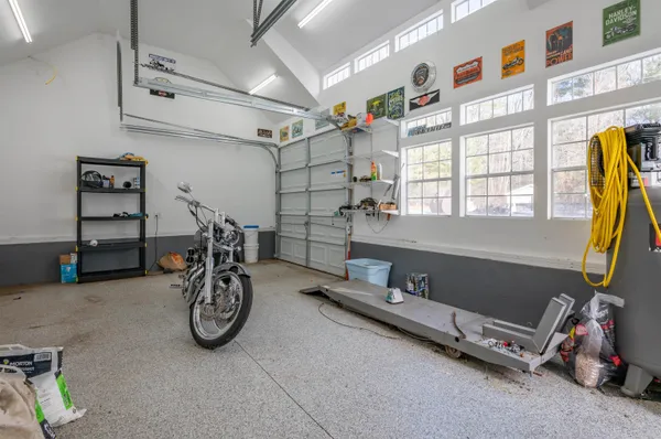 $1,150,000 | 43 Lampton Drive, Derry, NH 03038