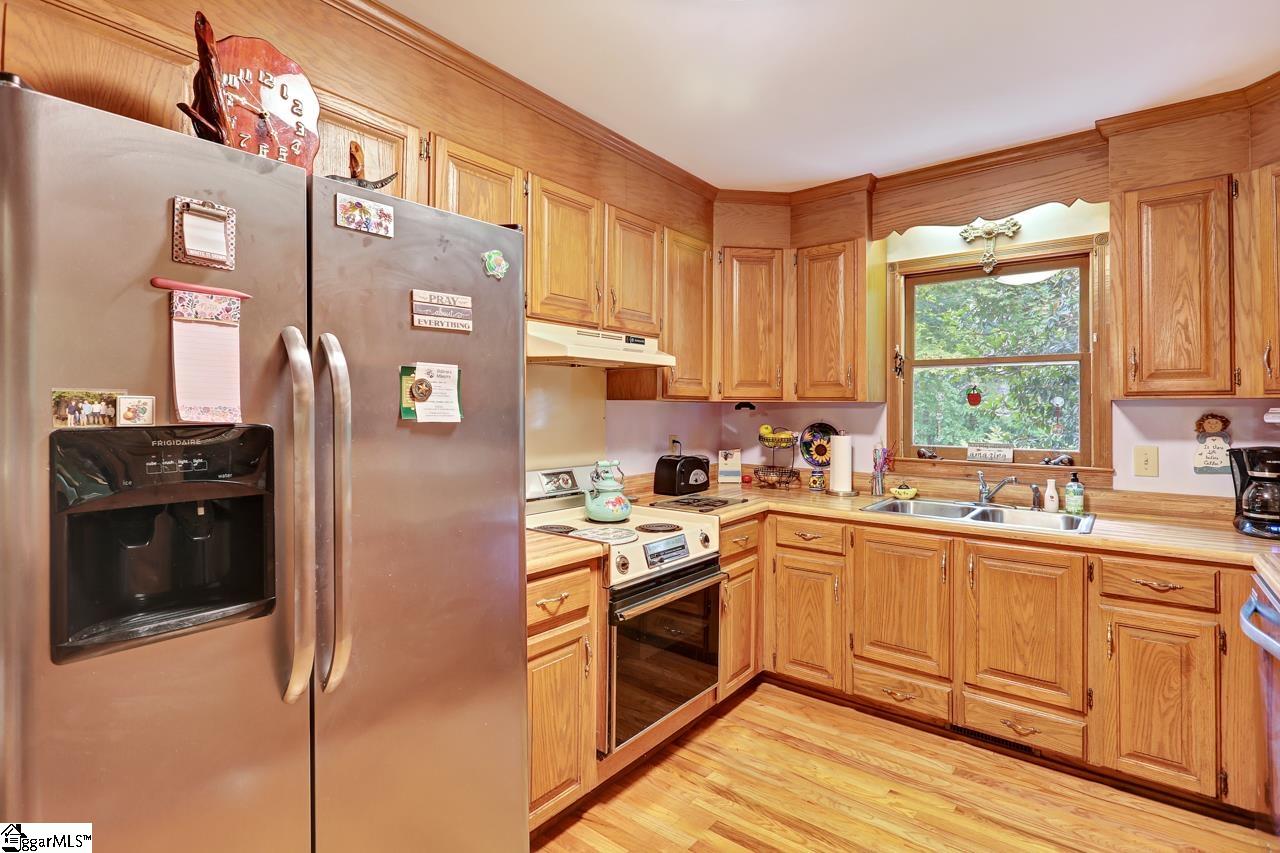 1525 Lenhardt Road Easley, SC 29640 - Photo 13 of 35