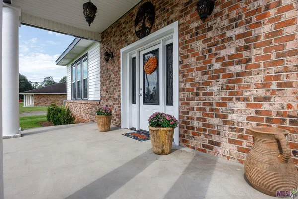 $456,000 | 44311 Mi Mi's Lane, St. Amant, LA 70774