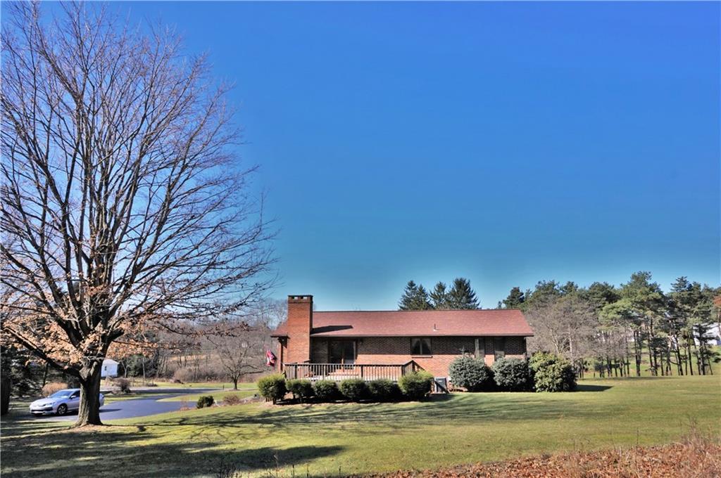 123 North Benbrook Road Butler, PA 16001 - Photo 4 of 25 New roof!