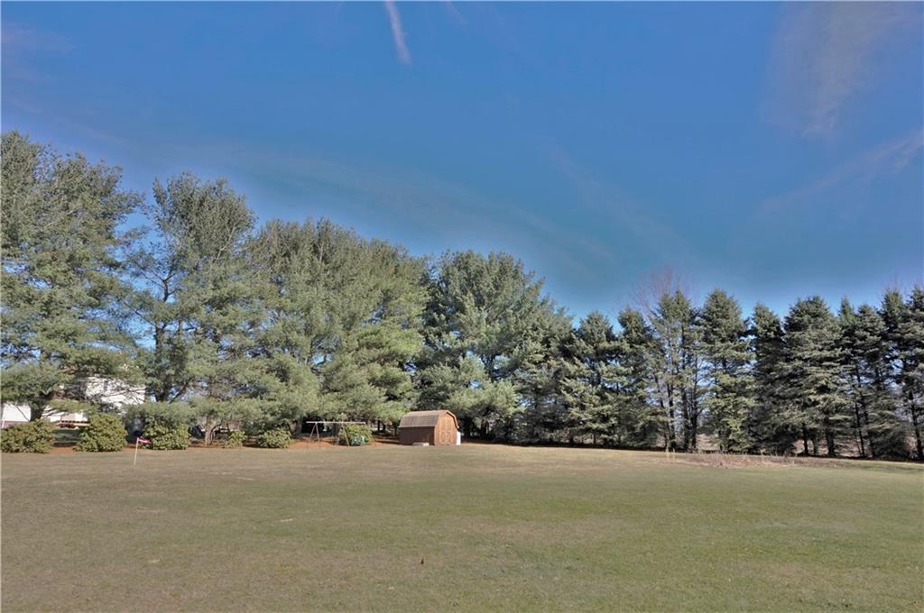 123 North Benbrook Road Butler, PA 16001 - Photo 5 of 25 Lots of room in the private rear yard!