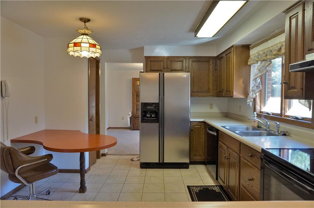 123 North Benbrook Road Butler, PA 16001 - Photo 8 of 25 Plenty of cabinet and counter space!