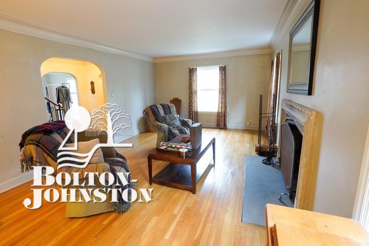 734 Barrington Road Grosse Pointe Park, MI 48230 - Photo 3 of 29
