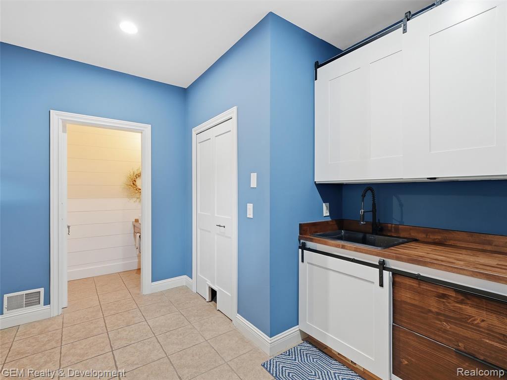 45625 West 9 Mile Road Novi, MI 48374 - Photo 63 of 99