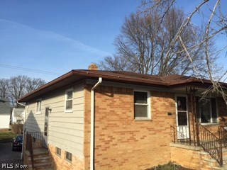 2808-12 Snow Road Cleveland, OH 44134 - Photo 3 of 11