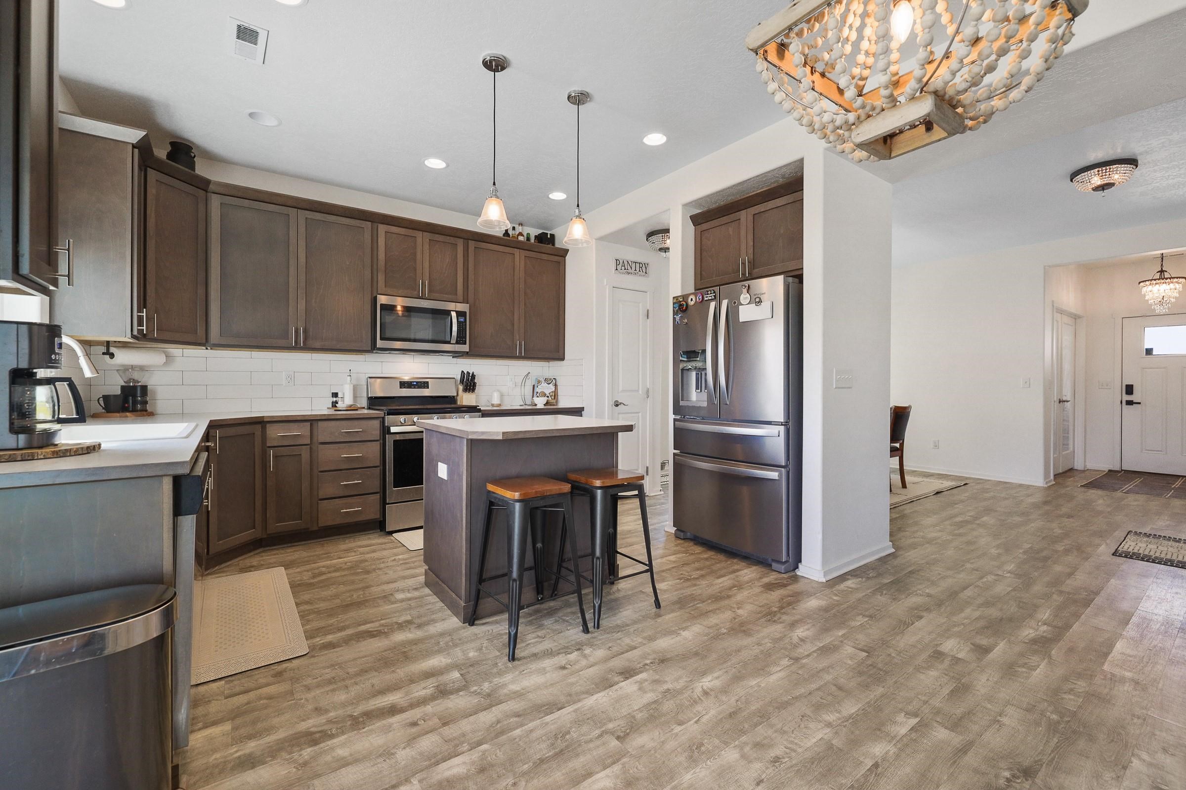 6627 Chumani Road Cheney, WA 99004 - Photo 8 of 38