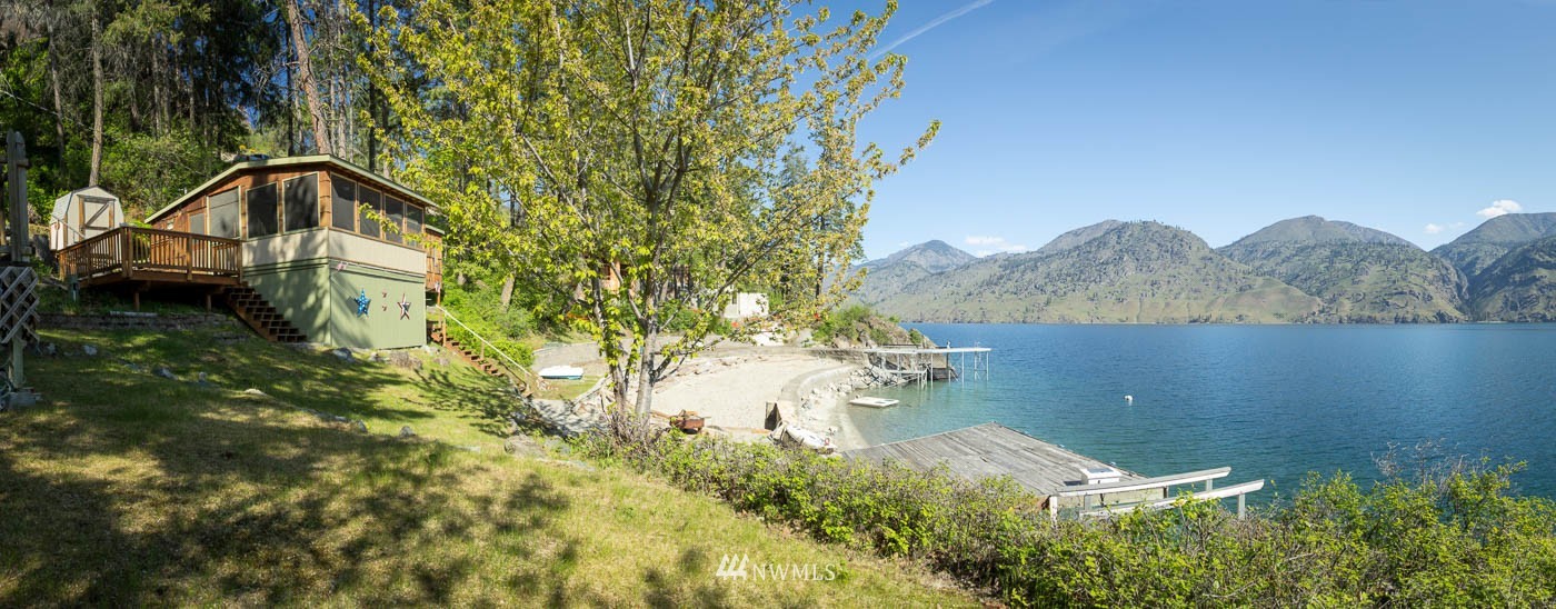 18450 South Lakeshore Road Chelan, WA 98816 - Photo 3 of 23 Gallery Image 3