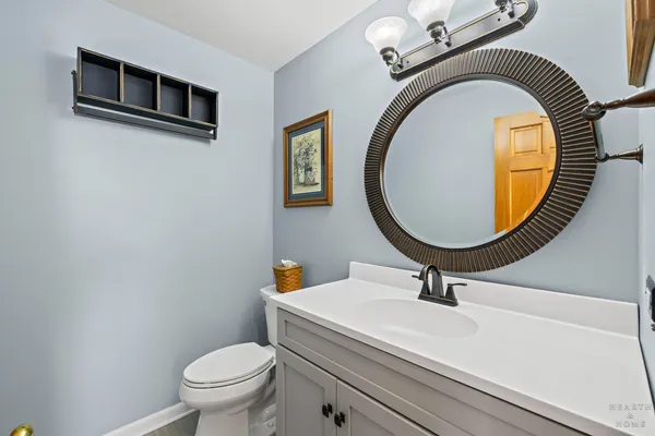 $565,000 | 4305 Fairfax Drive, Crystal Lake, IL 60014