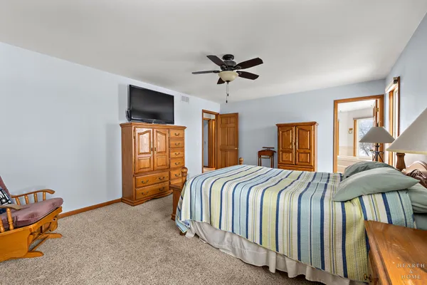$565,000 | 4305 Fairfax Drive, Crystal Lake, IL 60014