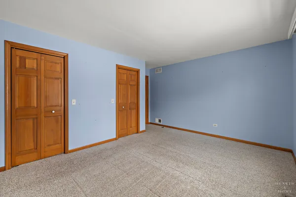 $565,000 | 4305 Fairfax Drive, Crystal Lake, IL 60014