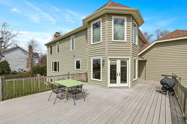 $565,000 | 4305 Fairfax Drive, Crystal Lake, IL 60014