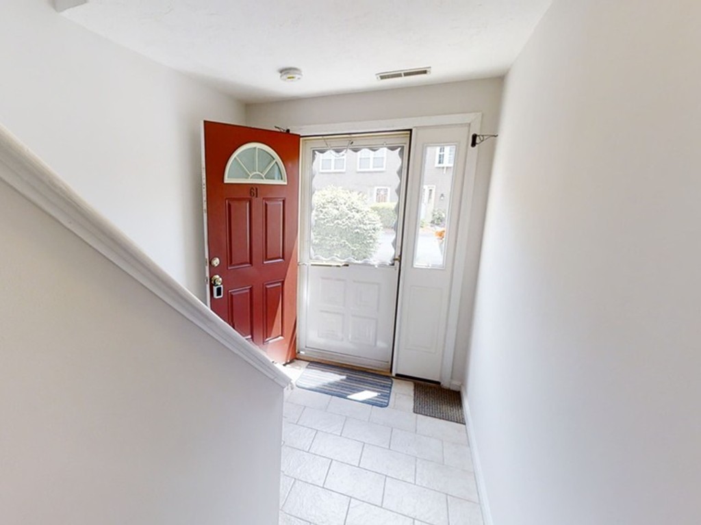 61 Heritage Drive, Unit 61 Tewksbury, MA 01876 - Photo 3 of 35 a view of an entryway