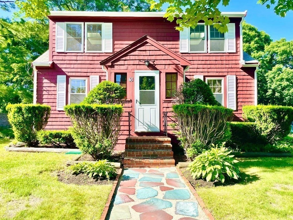 41 Columbia Road Danvers, MA 01923 - Photo 1 of 33 Gallery Image 1