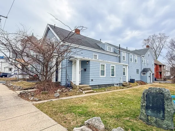 $1,189,000 | 106-a&b Washington Street South, Malden, MA 02148