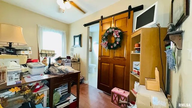 $82,000 | 1104 West Webster Street, Benton, IL 62812