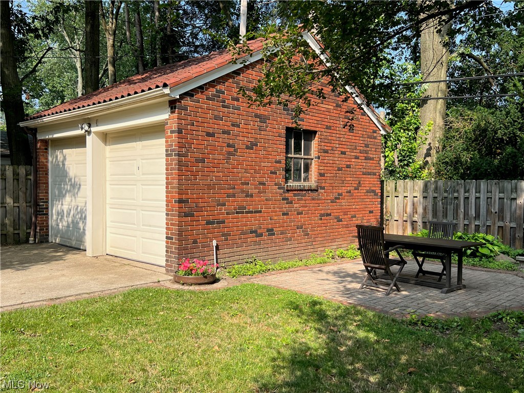 1242 Castleton Road Cleveland Heights, OH 44121 - Photo 5 of 32 Back Patio