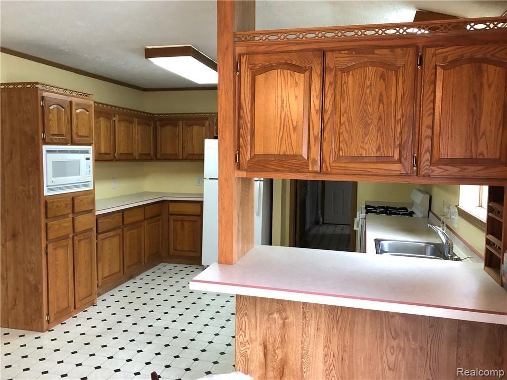 431 East Elm Canton, MI 48187 - Photo 6 of 17