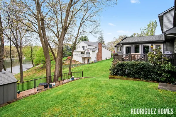 $899,900 | 2658 Holtman Drive Northeast, Grand Rapids, MI 49525