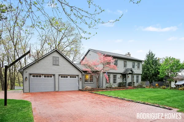 $899,900 | 2658 Holtman Drive Northeast, Grand Rapids, MI 49525