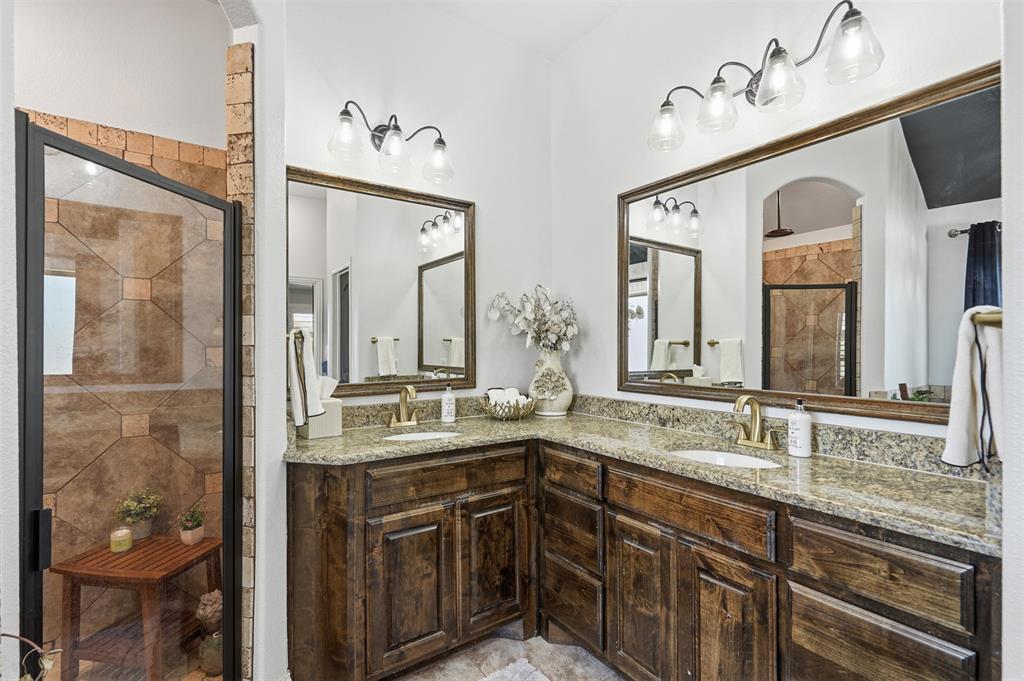 205 Lavender Road Springtown, TX 76082 - Photo 20 of 40 Gallery Image 20