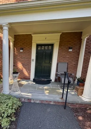 $275,000 | 132 Claremont Road, Unit 7B, Bernardsville, NJ 07924