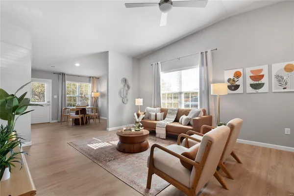 $2,150 | 218 Yachtsman Drive, O'Fallon, MO 63366