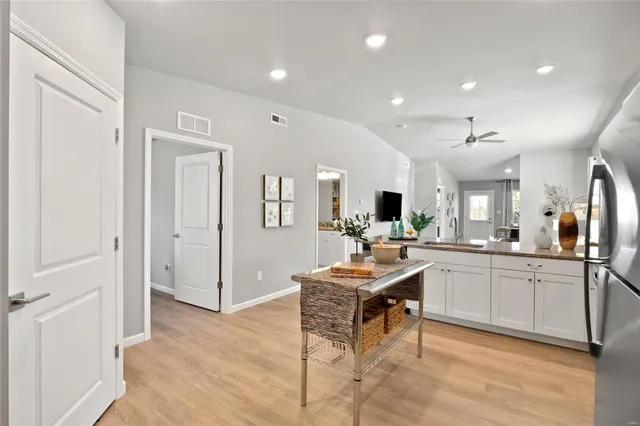 $2,150 | 218 Yachtsman Drive, O'Fallon, MO 63366