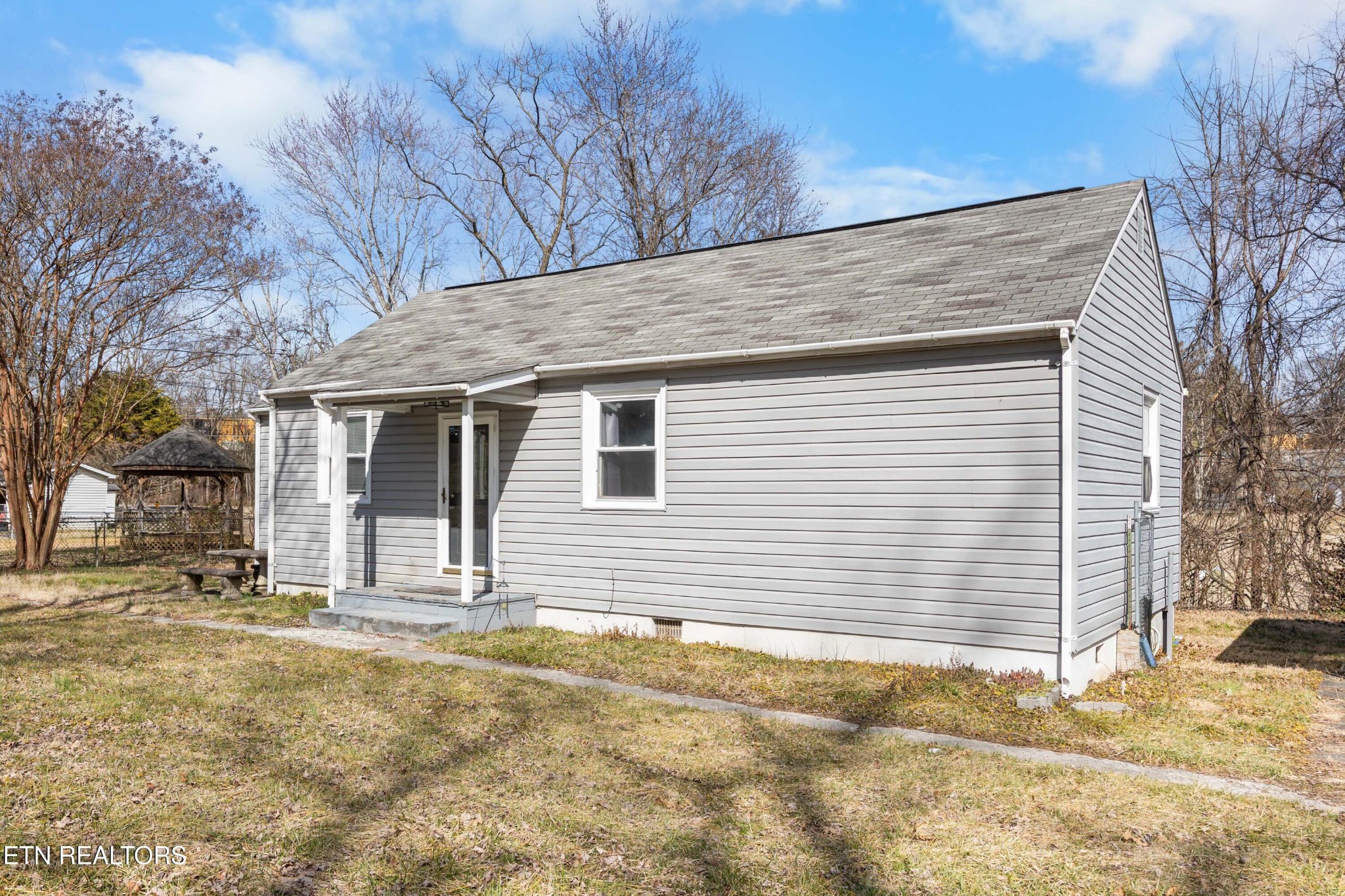 466 Hidden Valley Road Clinton, TN 37716 - Photo 3 of 31 Gallery Image 3