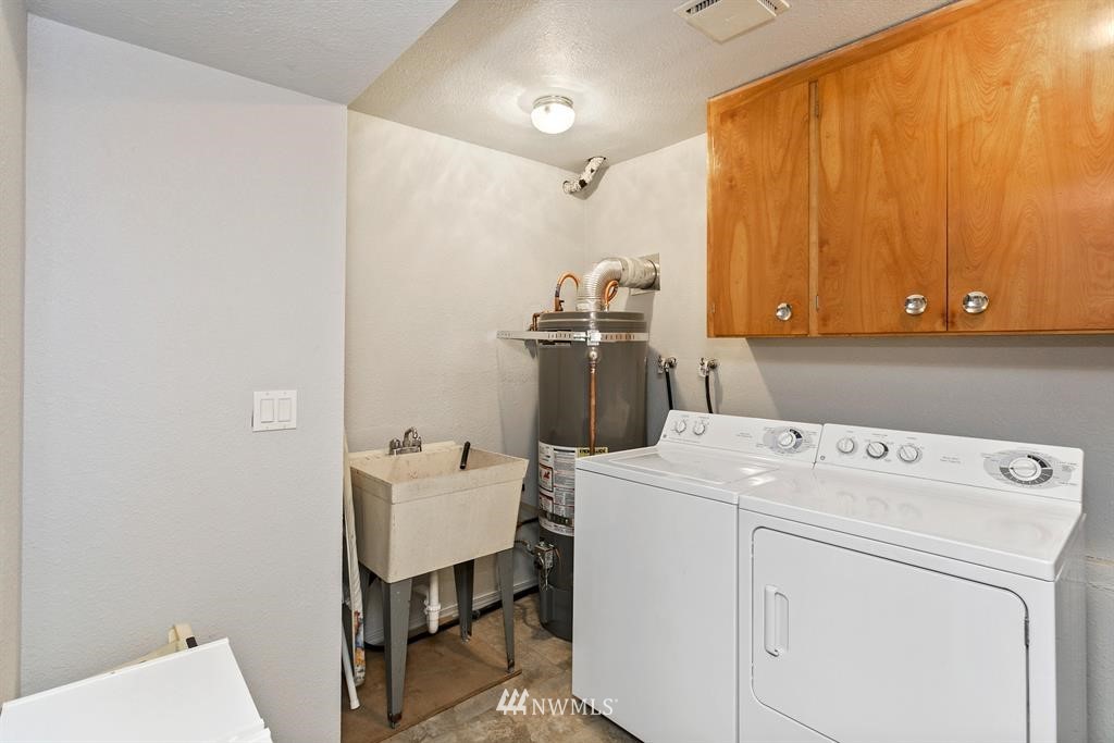 1820 Monterey Avenue Northeast Renton, WA 98056 - Photo 14 of 18 Gallery Image 14