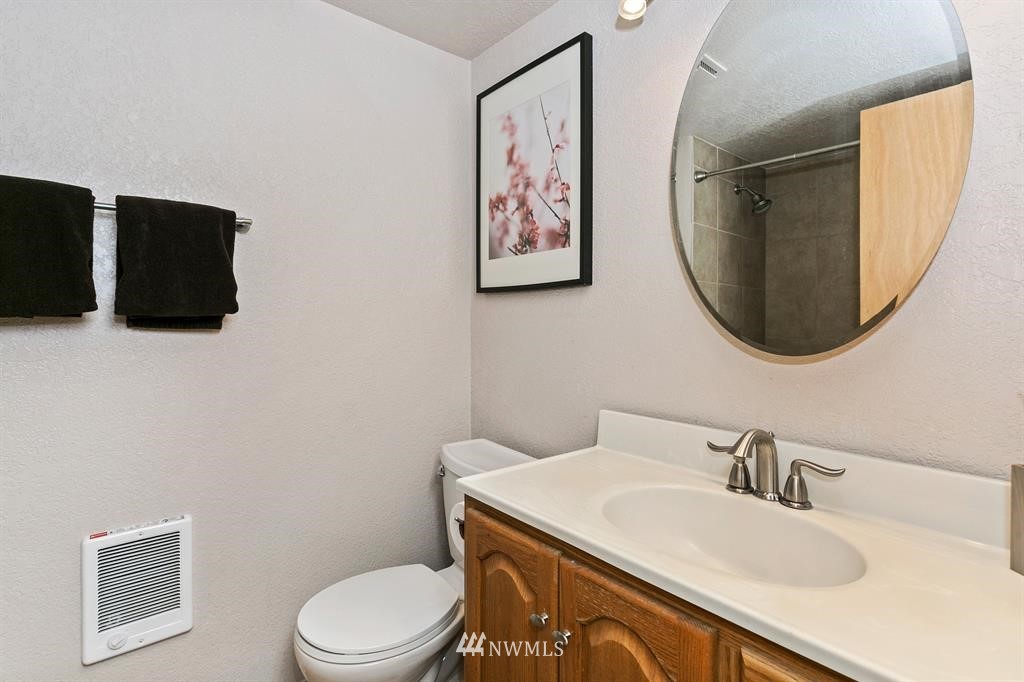 1820 Monterey Avenue Northeast Renton, WA 98056 - Photo 16 of 18 Gallery Image 16