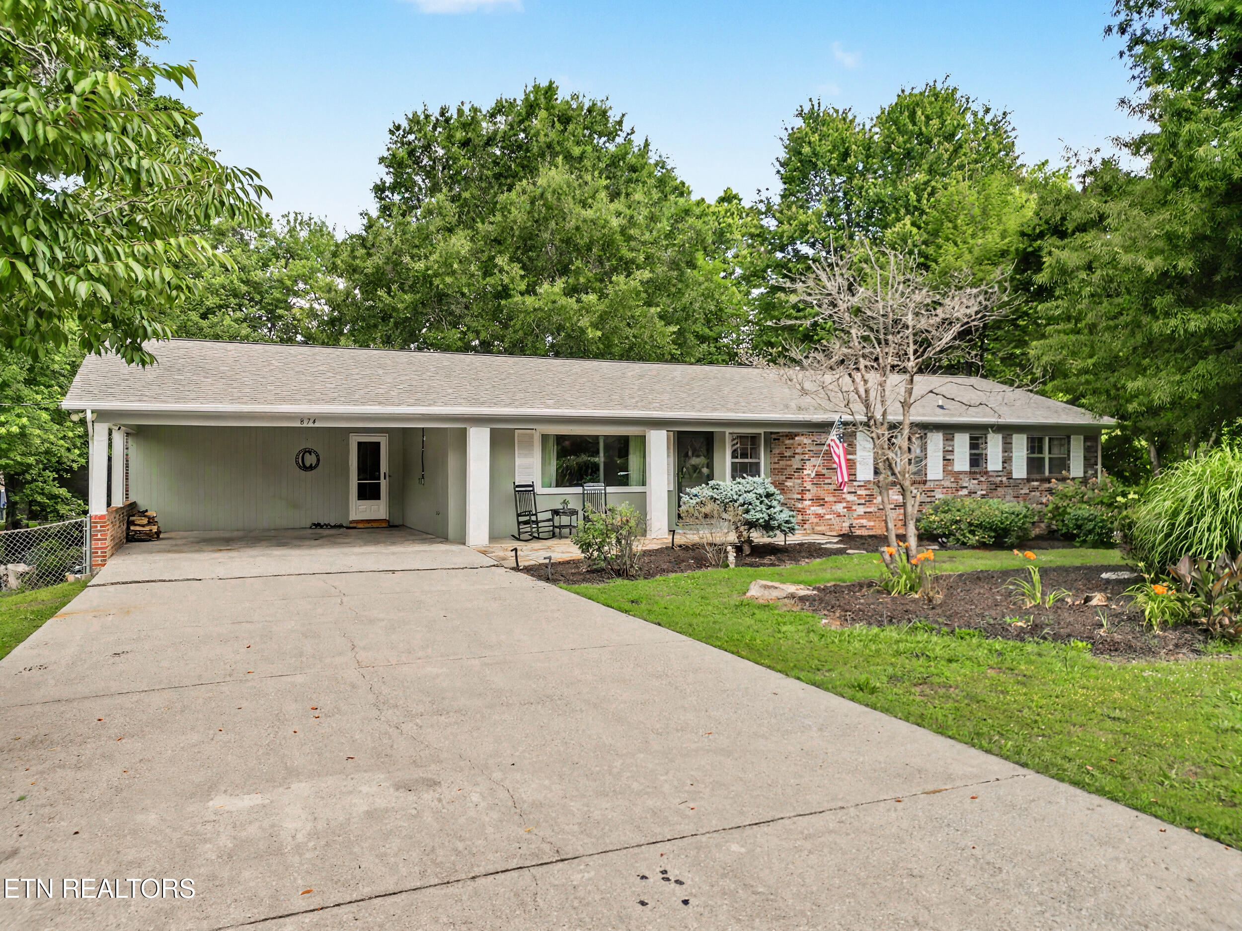 874 West Cunningham Street Alcoa, TN 37701 - Photo 3 of 58 2_dji_0010