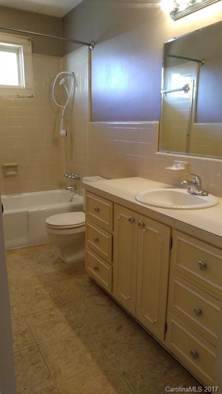 436 Wildlife Access Road Hickory, NC 28601 - Photo 12 of 24 Gallery Image 12