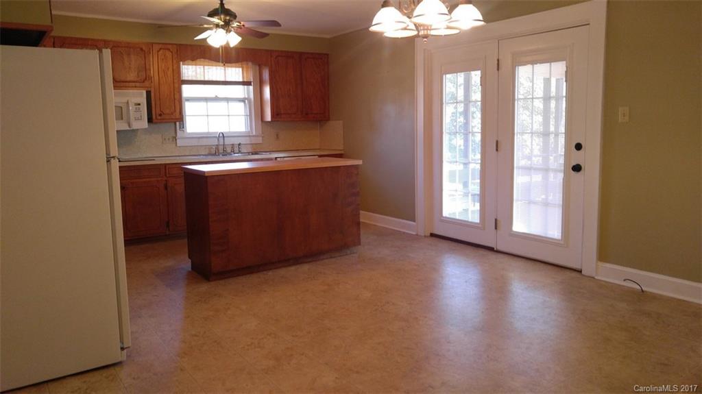 436 Wildlife Access Road Hickory, NC 28601 - Photo 14 of 24 Gallery Image 14