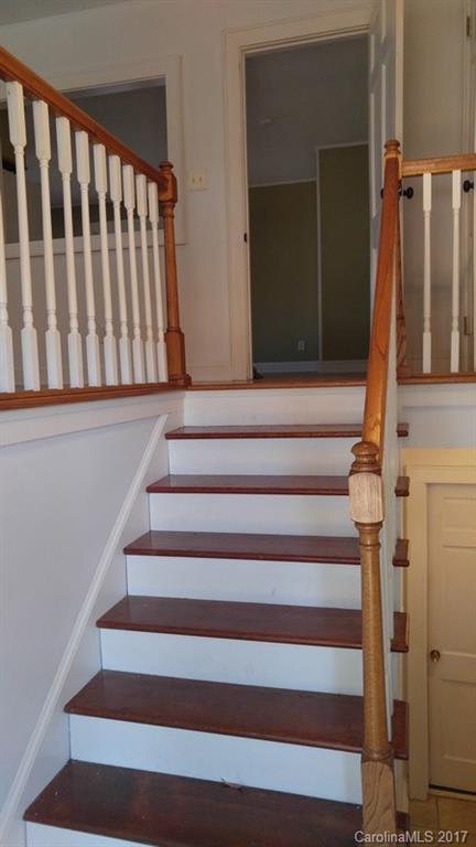 436 Wildlife Access Road Hickory, NC 28601 - Photo 4 of 24 Gallery Image 4