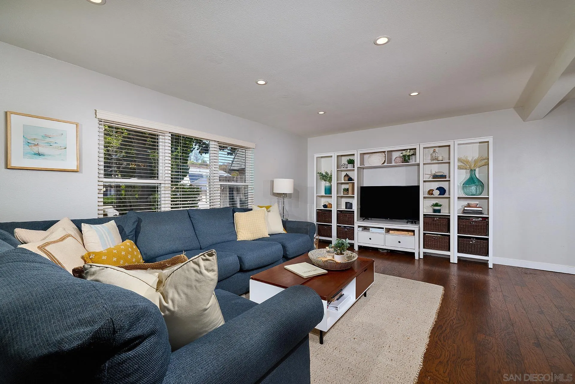 15019 Amso Street Poway, CA 92064 - Photo 5 of 36