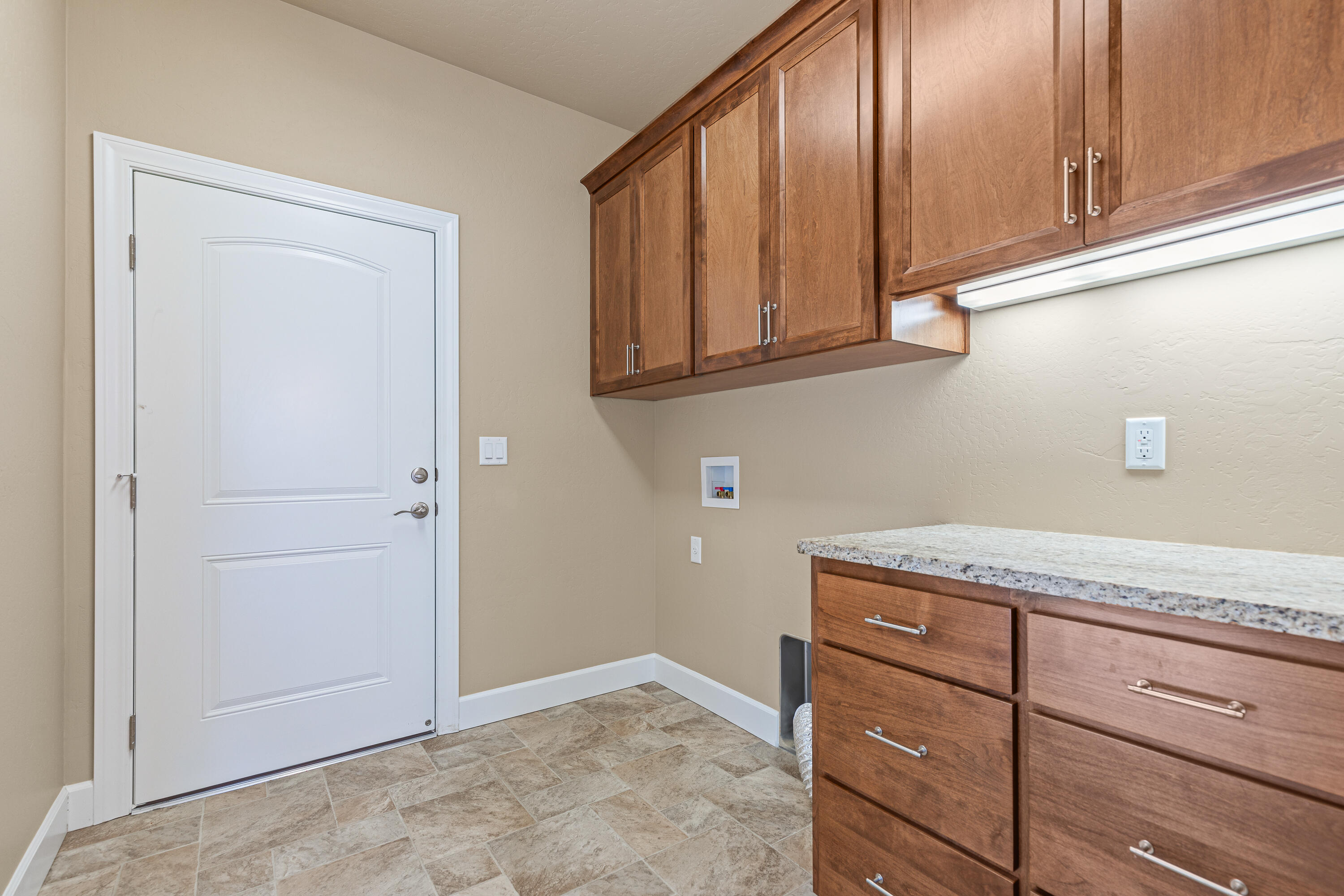 1175 Boulder Ridge Street Central Point, OR 97502 - Photo 21 of 30 21