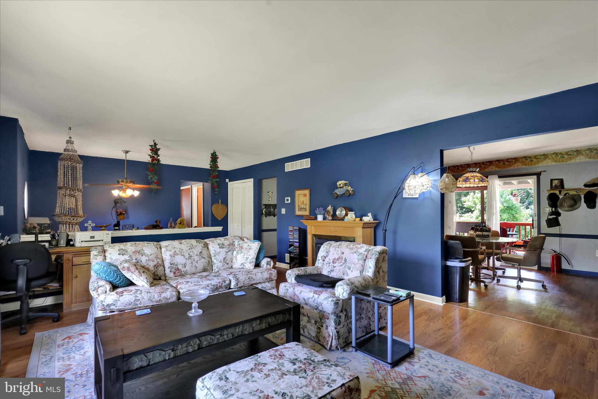 37 Beavens Road Reading, PA 19608 - Photo 15 of 35 Living Room
